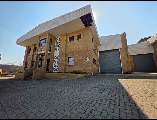 949M² WAREHOUSE TO LET IN CROWN